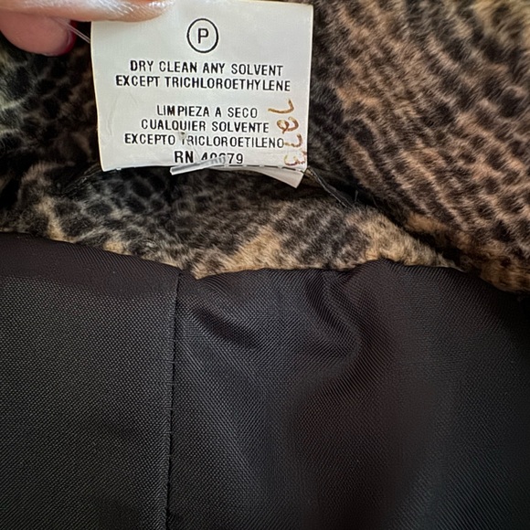 Harve Benard Python Snake Print Faux Fur Jacket Lined Size 4 Button Front - Picture 7 of 13